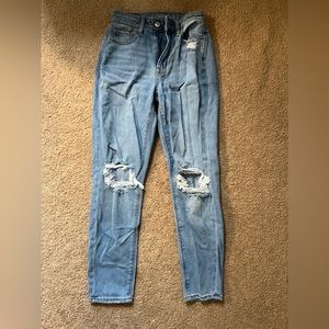 American Eagle Mom Jeans size 000 short